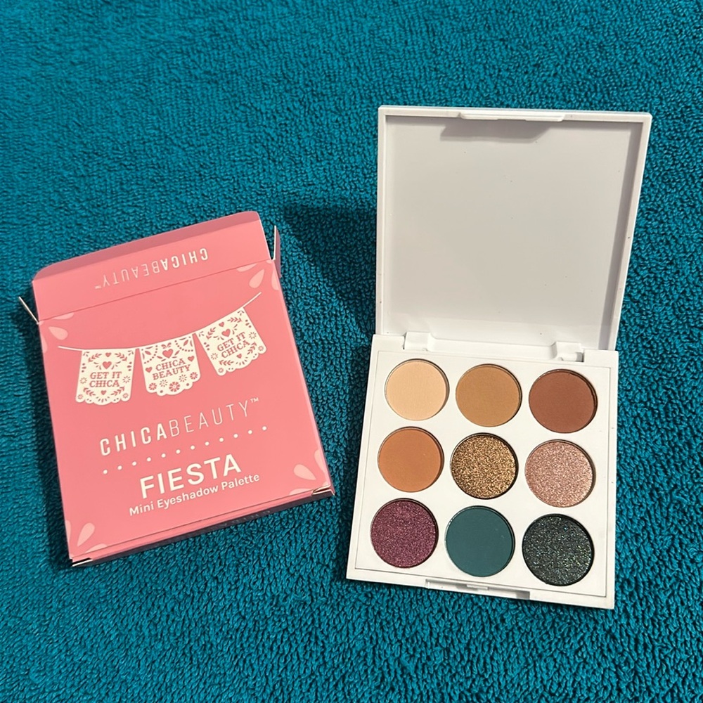 Chica beauty eyeshadow